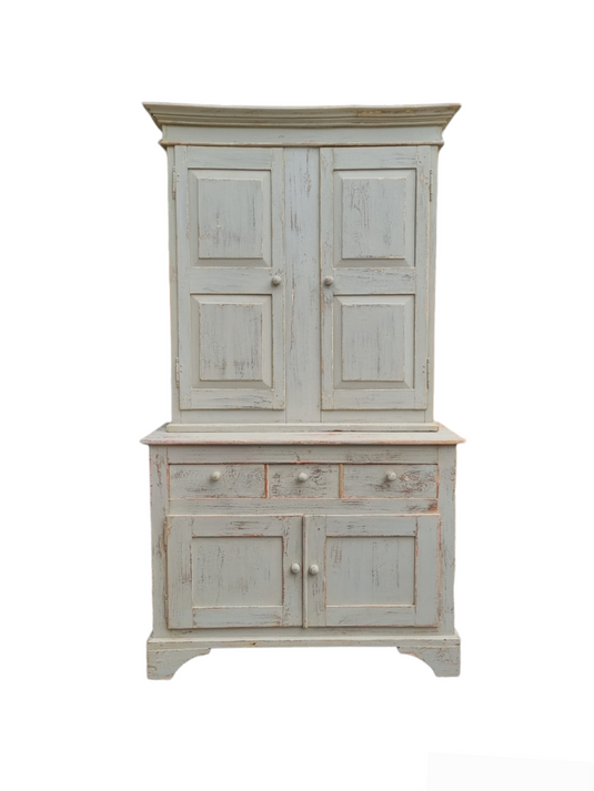 Antique & vintage furniture