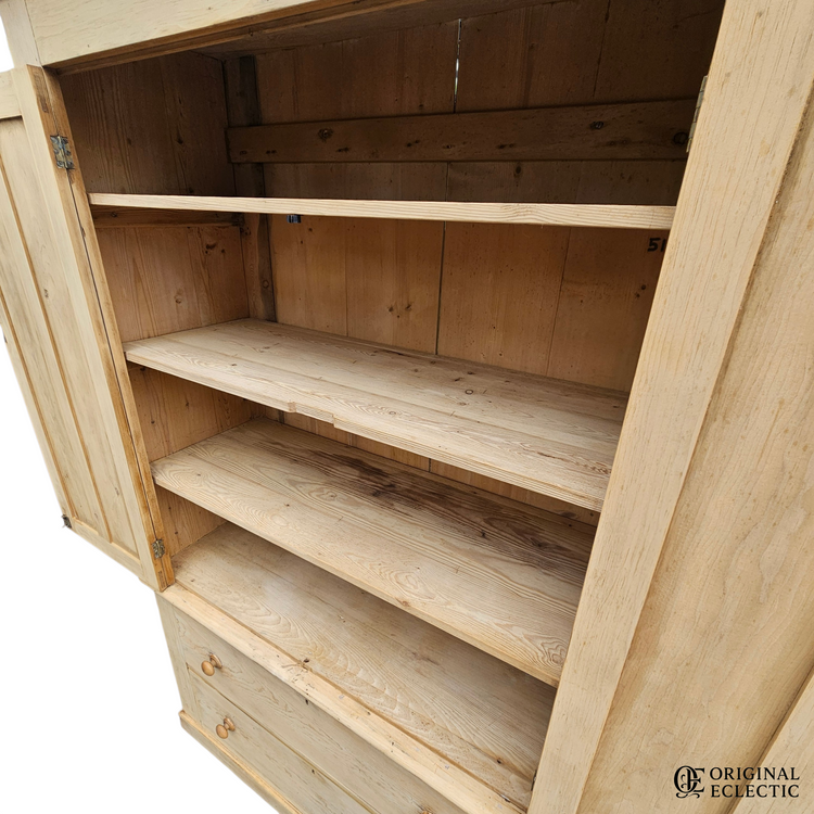 Quality Victorian antique pine linen press linen cupboard