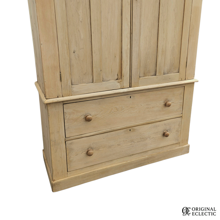 Quality Victorian antique pine linen press linen cupboard