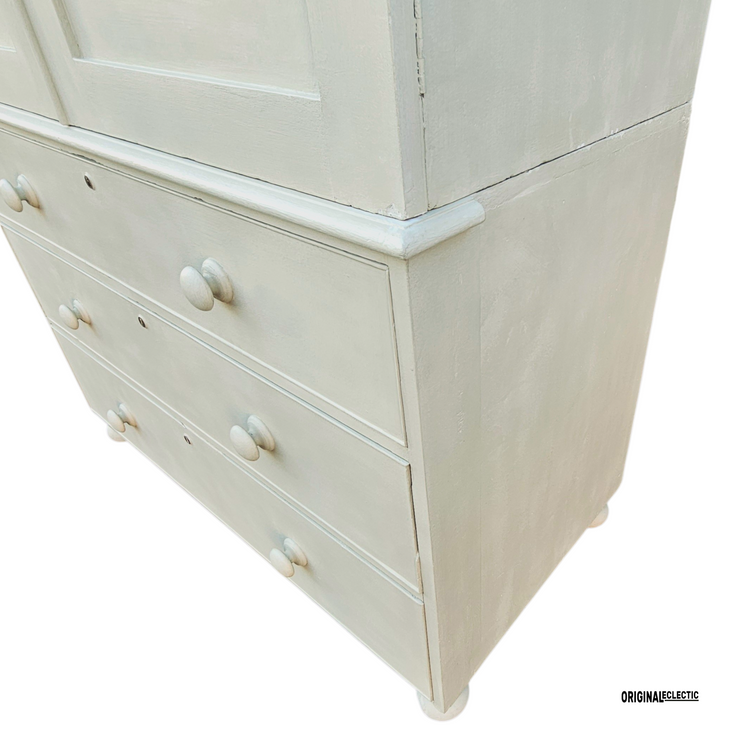 Quality Victorian antique pine linen press cupboard