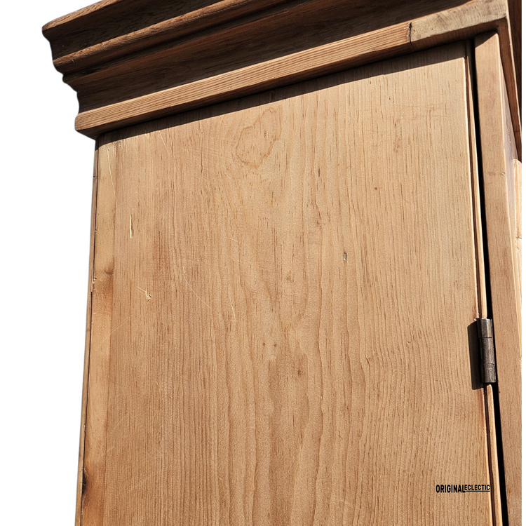 Quality Victorian antique pine linen cupboard wardrobe