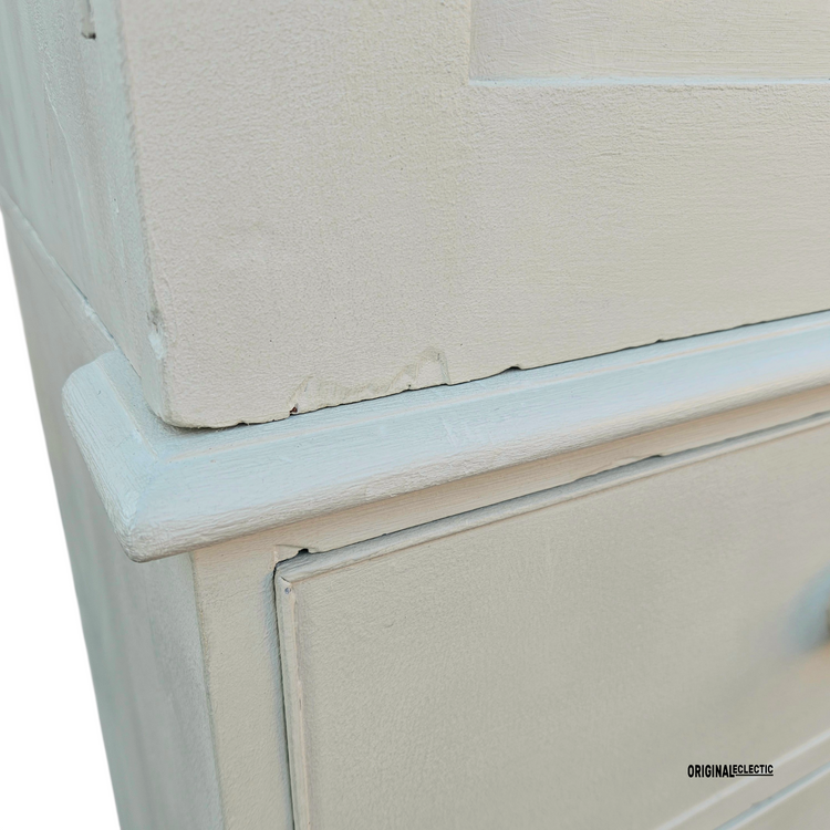 Quality Victorian antique pine linen press cupboard